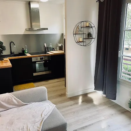Appartement Centre Ville Avec Garage Troyes Esterno foto
