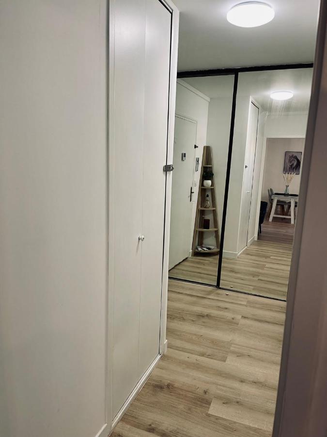 Apartment Centre Avec Garage *